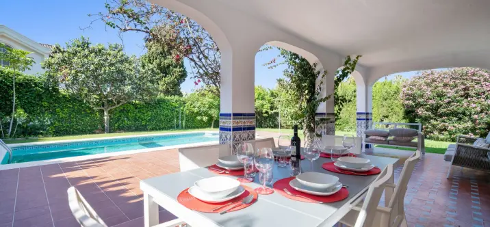 Краткосрочная аренда  отдельно стоящей виллы в Marbella 0