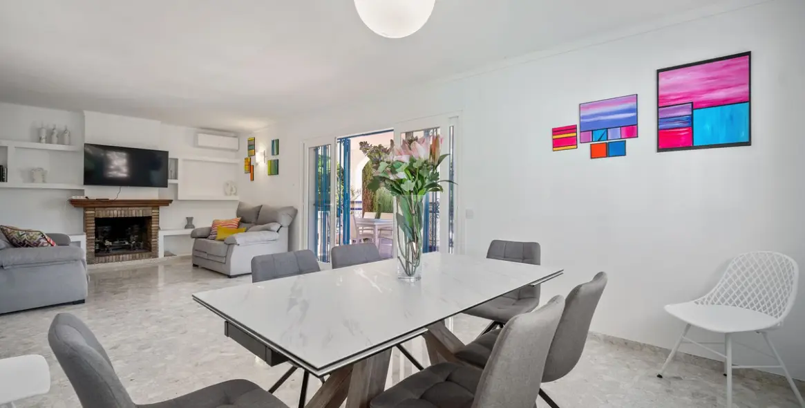 Short-term rent of detached villa in Marbella 4