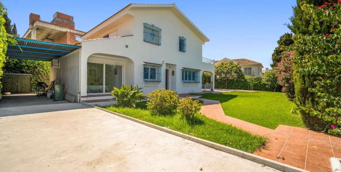 Short-term rent of detached villa in Marbella 7