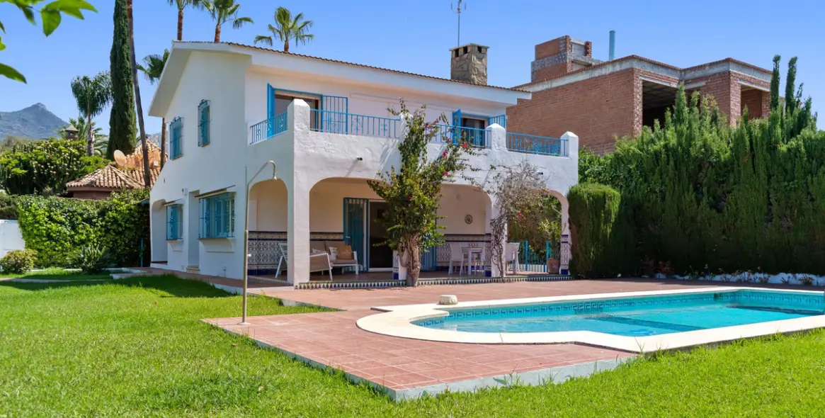 Краткосрочная аренда  отдельно стоящей виллы в Marbella 32