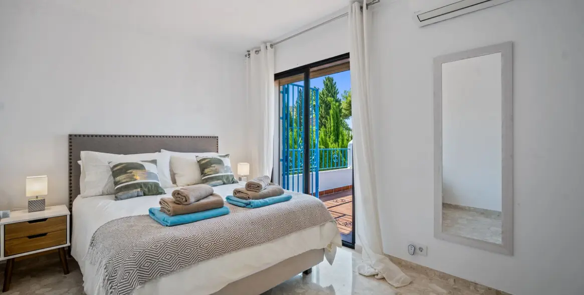 Краткосрочная аренда  отдельно стоящей виллы в Marbella 35