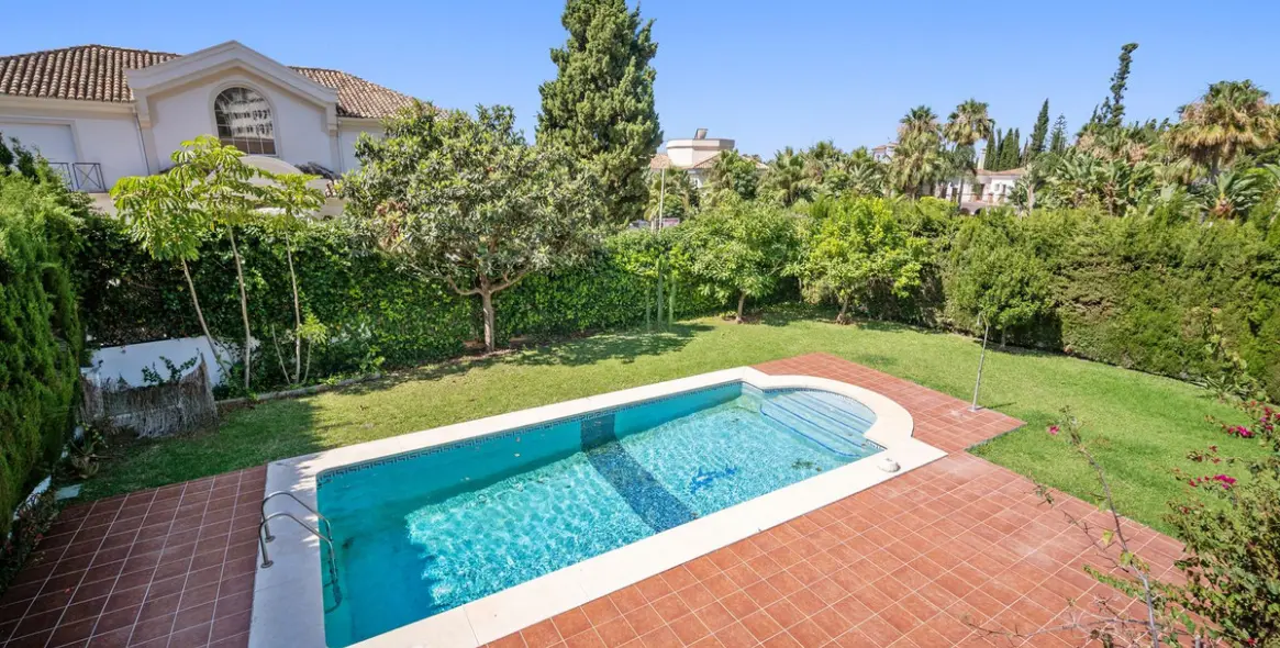 Краткосрочная аренда  отдельно стоящей виллы в Marbella 46