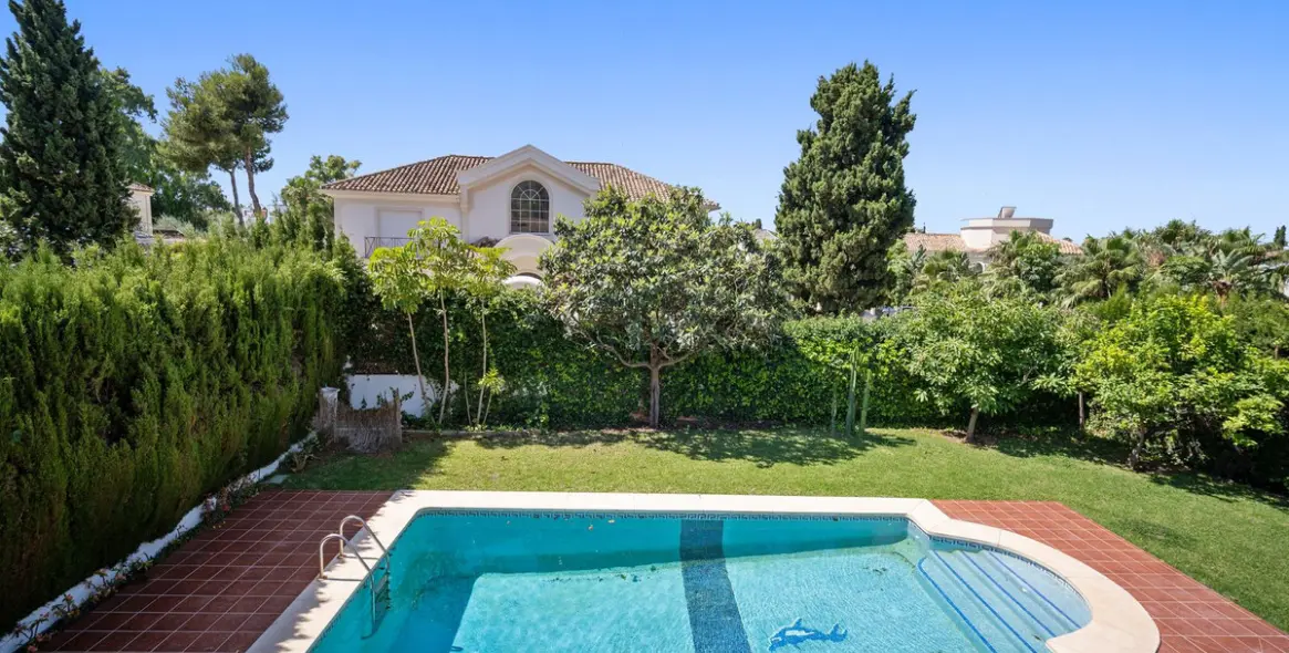 Краткосрочная аренда  отдельно стоящей виллы в Marbella 47