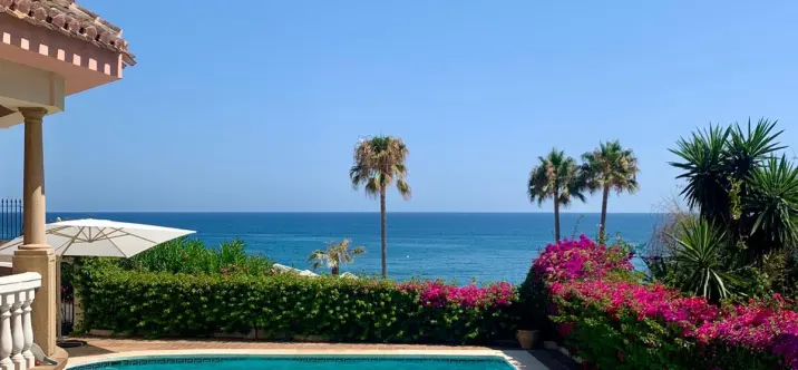 Краткосрочная аренда  отдельно стоящей виллы в Calahonda 1