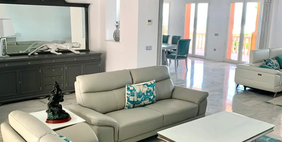 Краткосрочная аренда  отдельно стоящей виллы в Calahonda 5