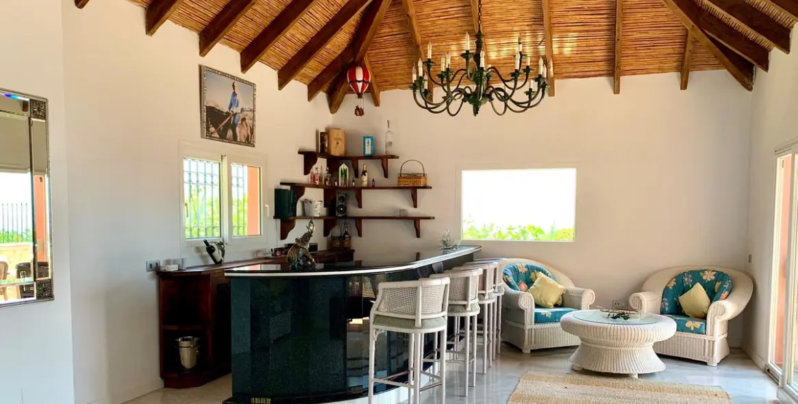 Краткосрочная аренда  отдельно стоящей виллы в Calahonda 24