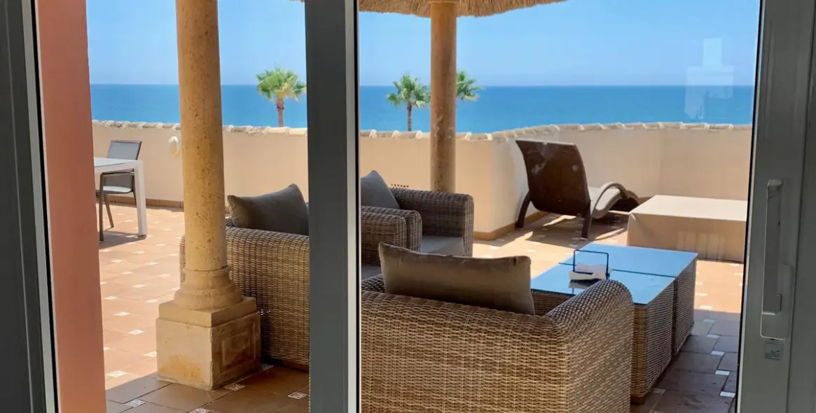 Краткосрочная аренда  отдельно стоящей виллы в Calahonda 25