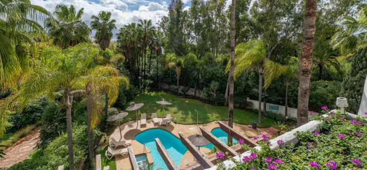 Short-term rent of penthouse duplex in Puerto Banús 0