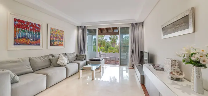 Short-term rent of penthouse duplex in Puerto Banús 1
