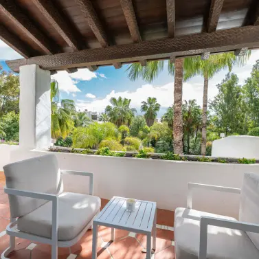 Short-term rent of penthouse duplex in Puerto Banús
