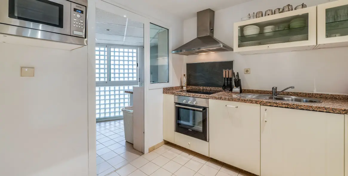 Short-term rent of penthouse duplex in Puerto Banús 23