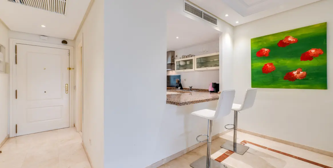 Short-term rent of penthouse duplex in Puerto Banús 24