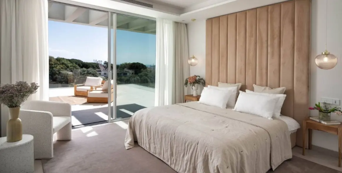 Краткосрочная аренда  отдельно стоящей виллы в Elviria 16