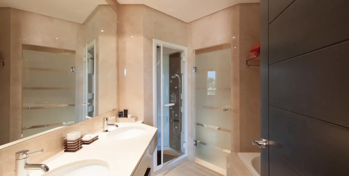 Short-term rent of penthouse in Marbella 6