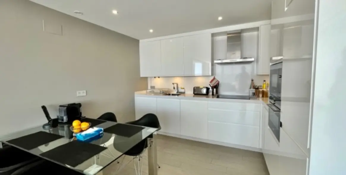 Краткосрочная аренда апартаментов на среднем этаже в Puerto Banús 5