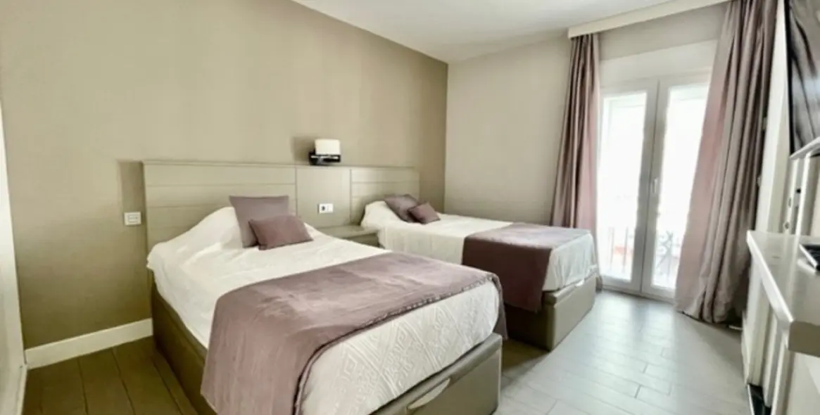 Краткосрочная аренда апартаментов на среднем этаже в Puerto Banús 12