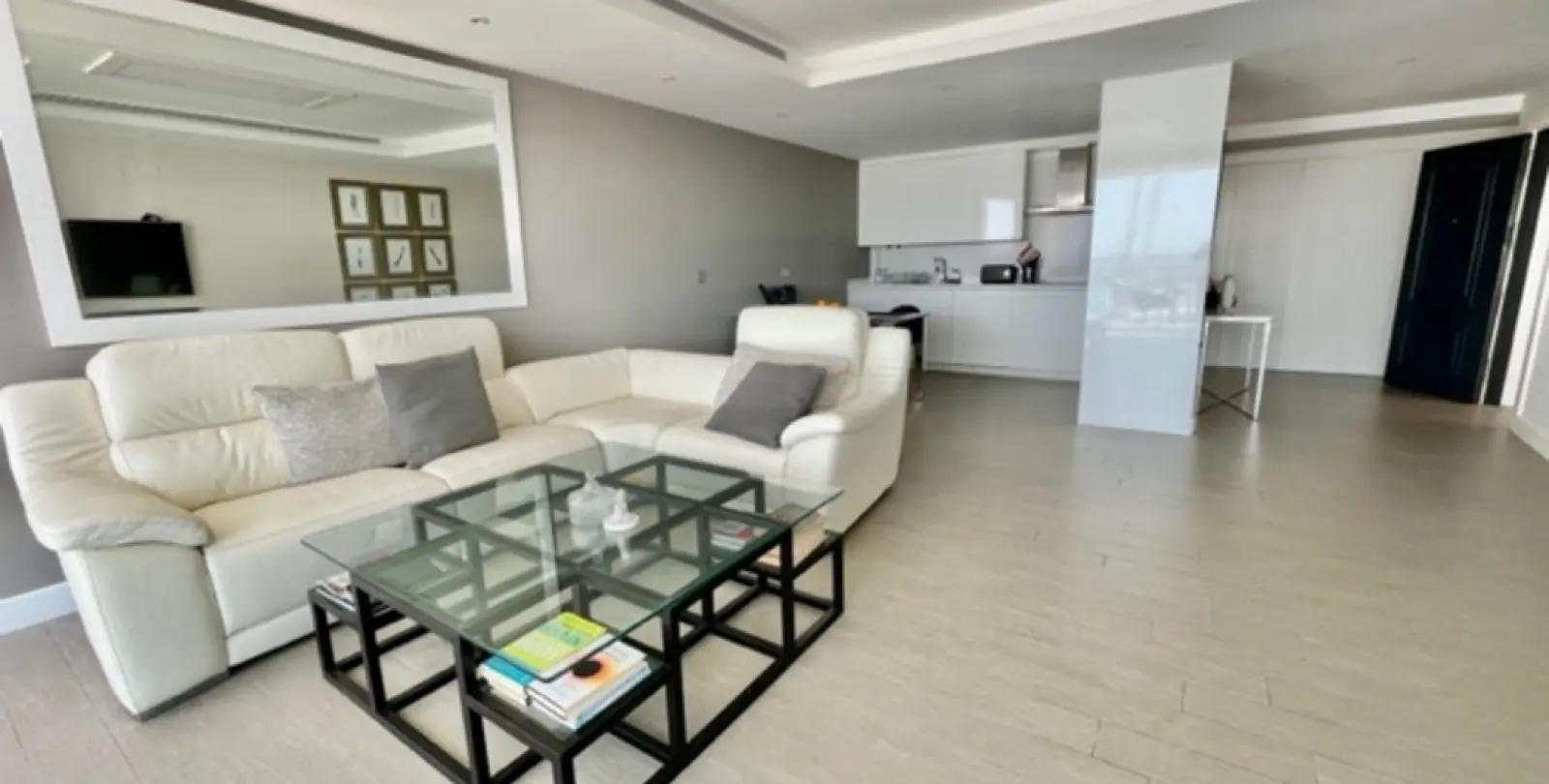 Краткосрочная аренда апартаментов на среднем этаже в Puerto Banús 3