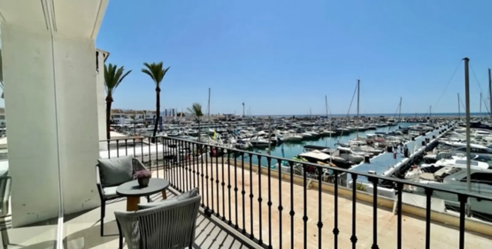 Краткосрочная аренда апартаментов на среднем этаже в Puerto Banús 9