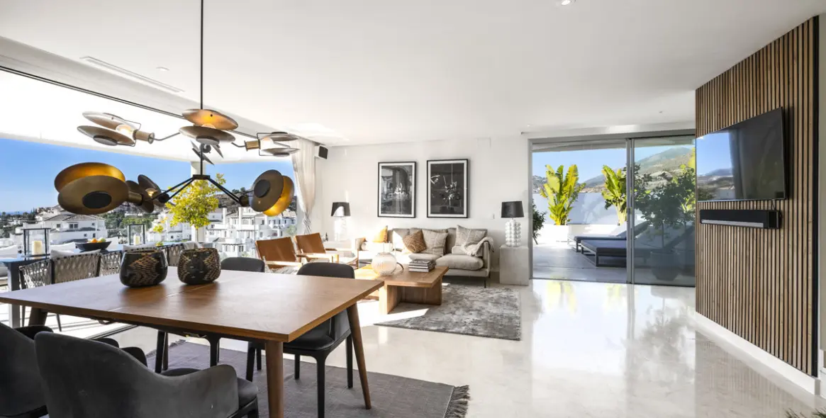 Long-term rent of penthouse duplex in Nueva Andalucía 6