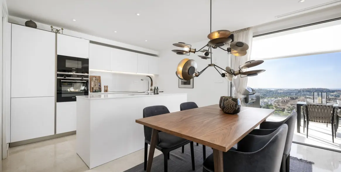 Long-term rent of penthouse duplex in Nueva Andalucía 8