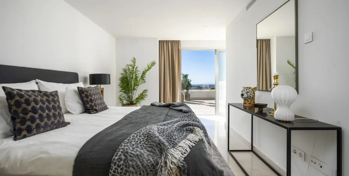 Long-term rent of penthouse duplex in Nueva Andalucía 20