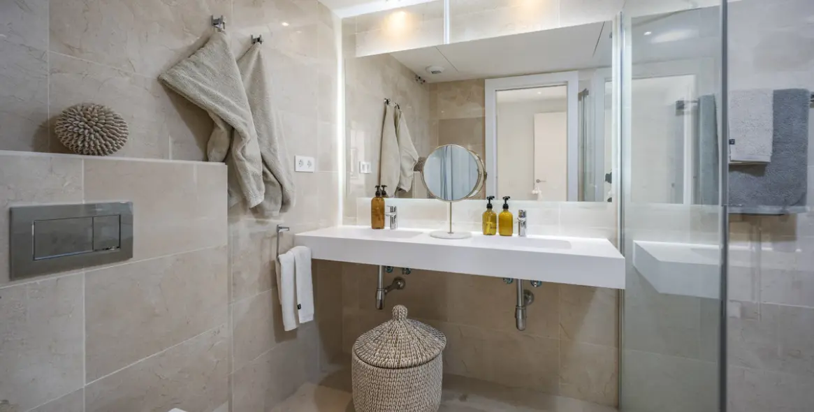 Long-term rent of penthouse duplex in Nueva Andalucía 25