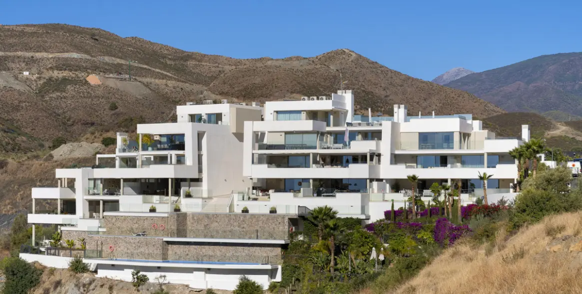 Long-term rent of penthouse duplex in Nueva Andalucía 35