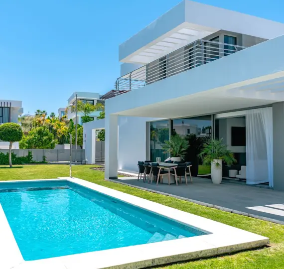 Long-term rent of detached villa in Cancelada