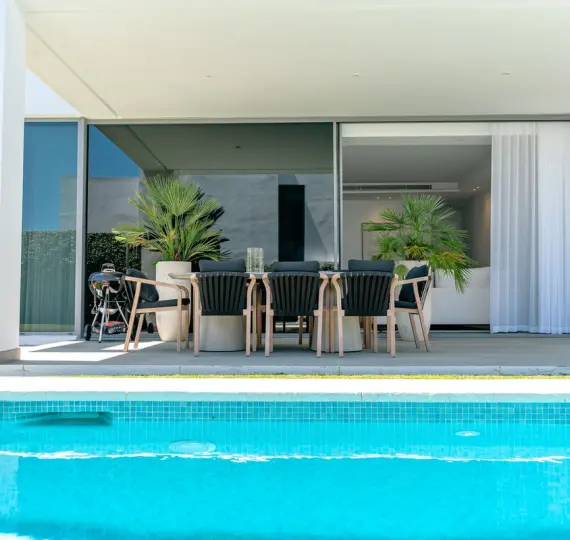 Long-term rent of detached villa in Cancelada