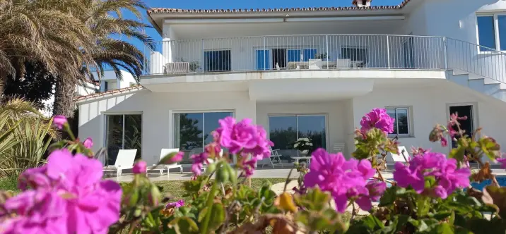 Краткосрочная аренда  отдельно стоящей виллы в El Chaparral 1