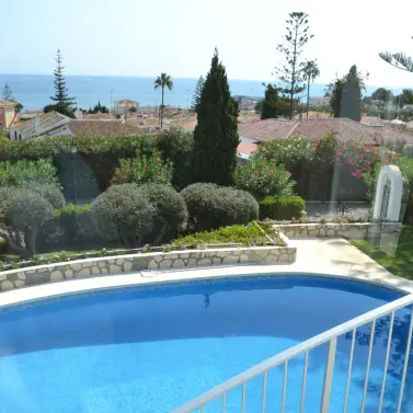 Краткосрочная аренда  отдельно стоящей виллы в El Chaparral