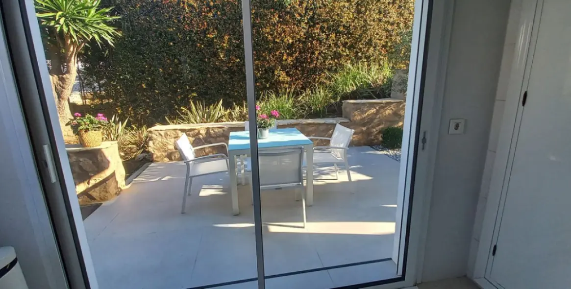 Alquiler a corto plazo de villa independiente en El Chaparral 14