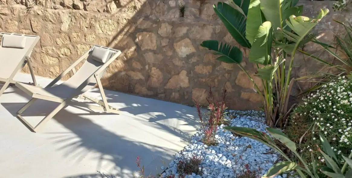 Alquiler a corto plazo de villa independiente en El Chaparral 38