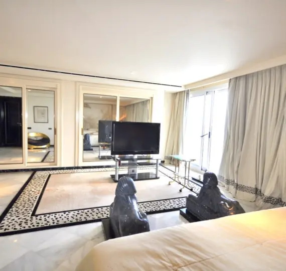 Short-term rent of middle floor apartment in The Golden Mile