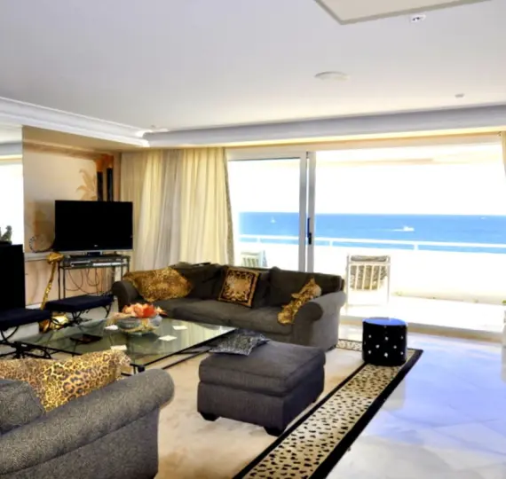 Short-term rent of middle floor apartment in The Golden Mile