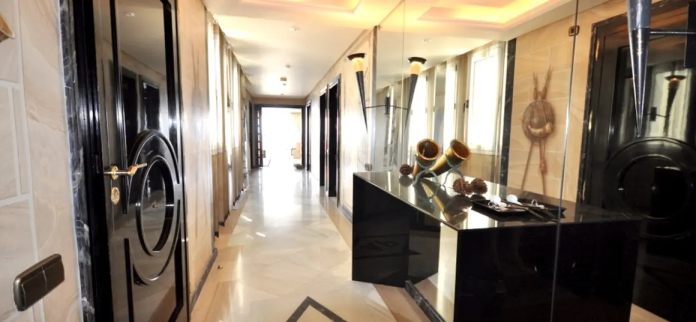 Short-term rent of middle floor apartment in The Golden Mile 2