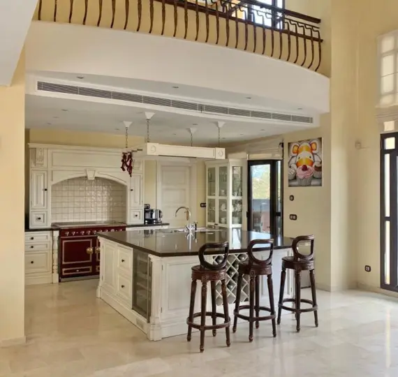 Short-term rent of penthouse duplex in Puerto Banús