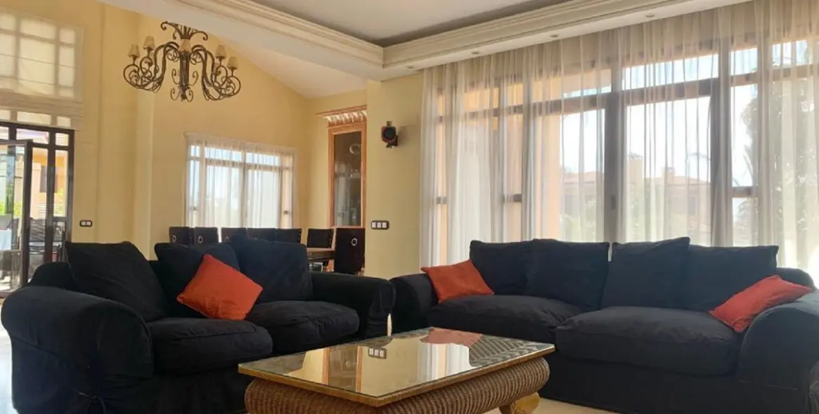 Short-term rent of penthouse duplex in Puerto Banús 7