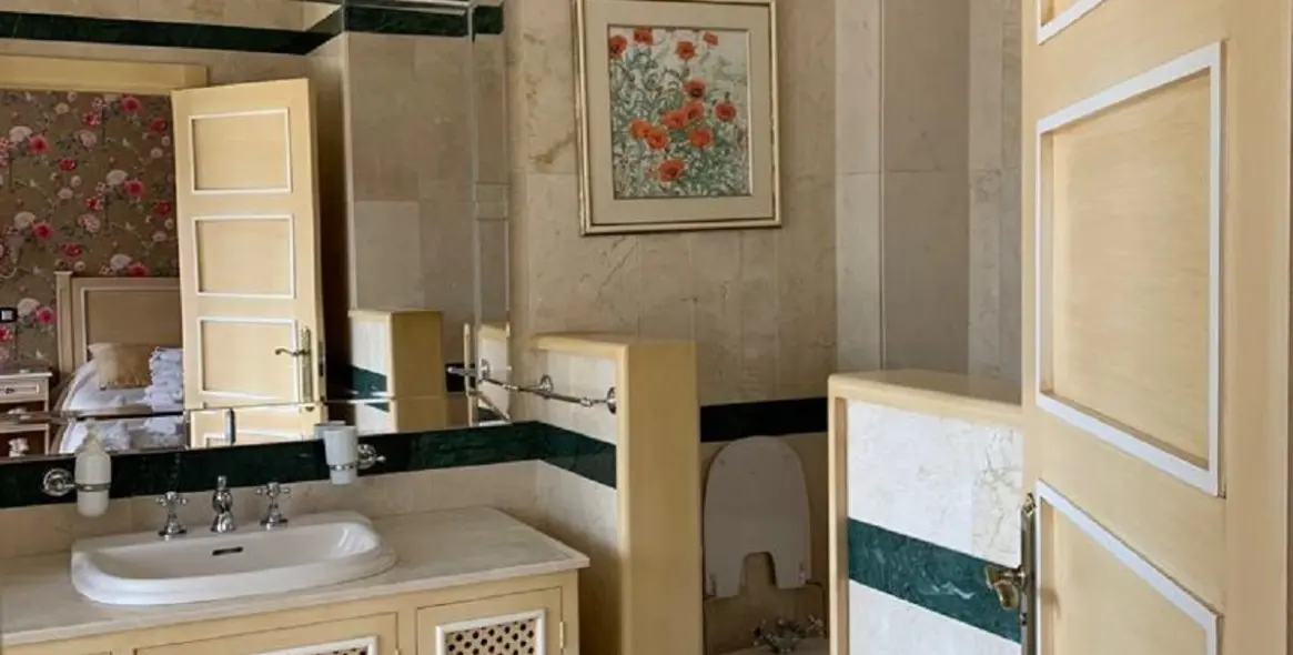 Short-term rent of penthouse duplex in Puerto Banús 16