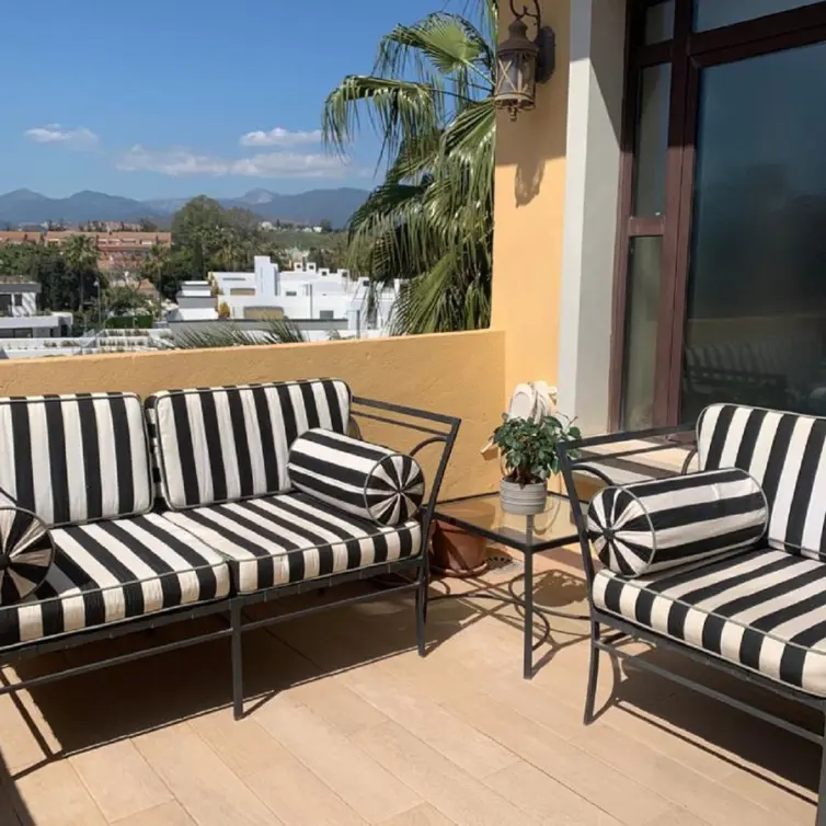 Краткосрочная аренда двухуровневого пентхауса в Puerto Banús