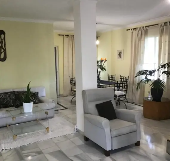 Краткосрочная аренда  отдельно стоящей виллы в Nueva Andalucía