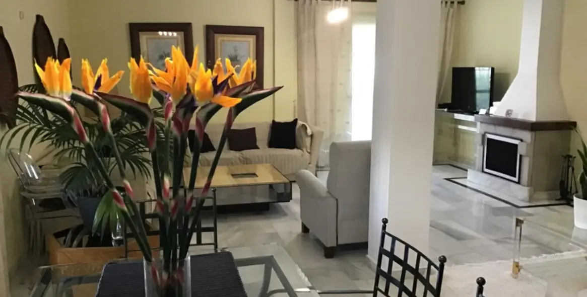 Краткосрочная аренда  отдельно стоящей виллы в Nueva Andalucía 5