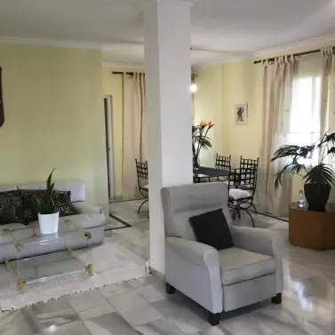 Short-term rent of detached villa in Nueva Andalucía