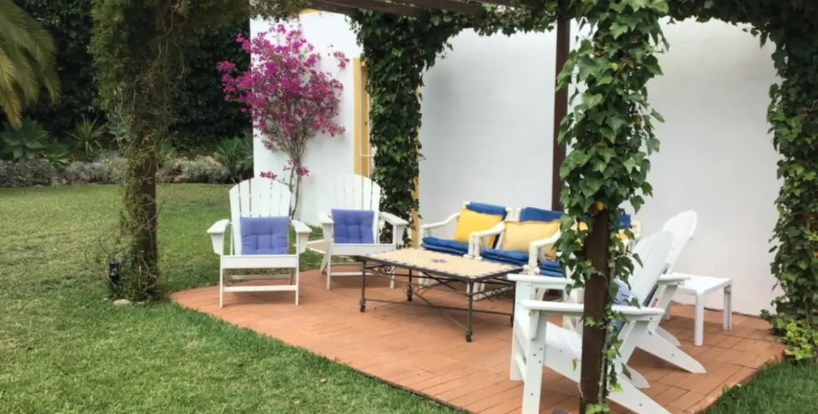 Short-term rent of detached villa in Nueva Andalucía 28