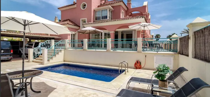 Краткосрочная аренда  отдельно стоящей виллы в Marbella 4