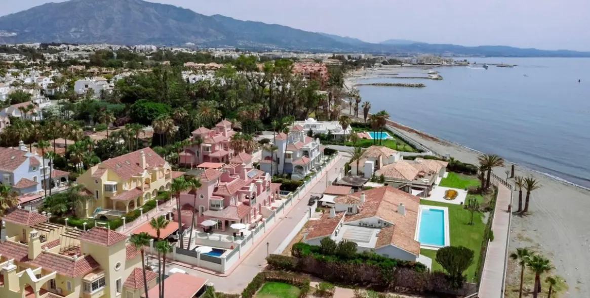 Краткосрочная аренда  отдельно стоящей виллы в Marbella 8