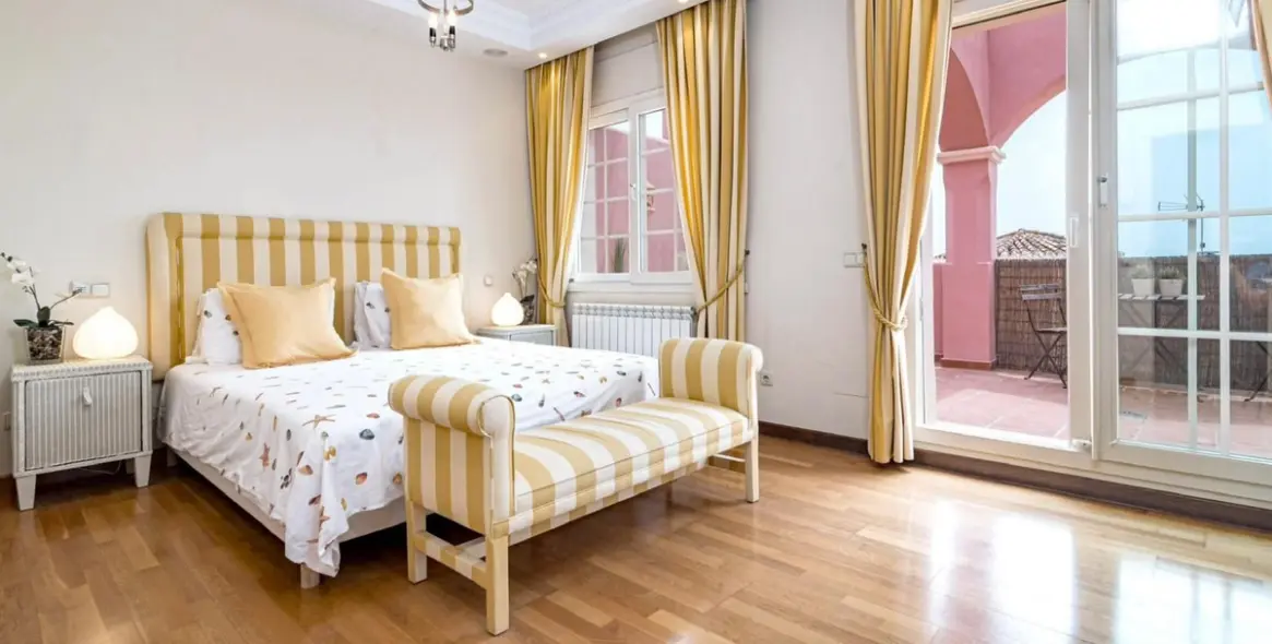 Краткосрочная аренда  отдельно стоящей виллы в Marbella 12