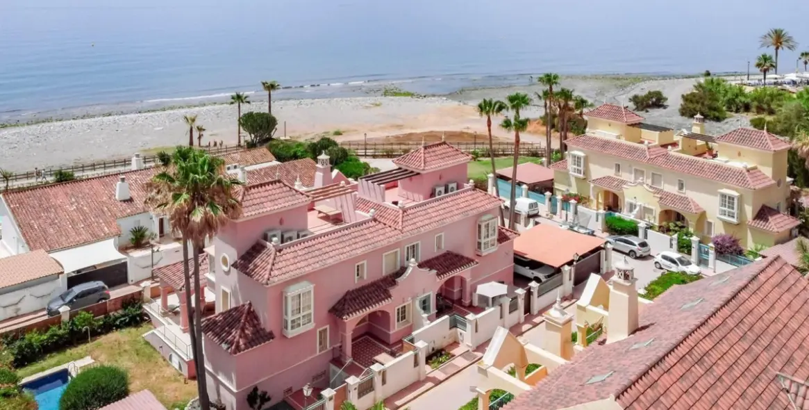 Краткосрочная аренда  отдельно стоящей виллы в Marbella 16