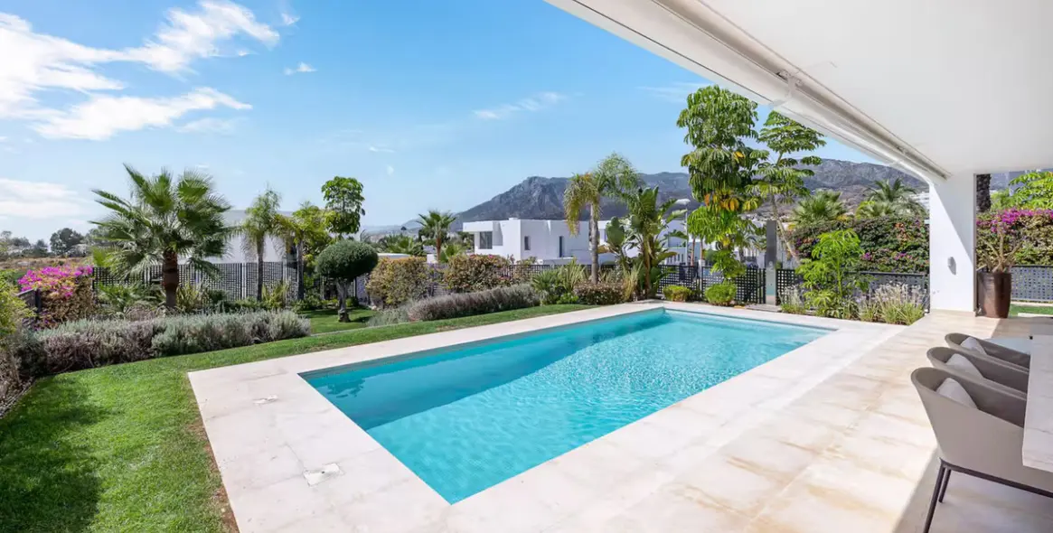 Краткосрочная аренда  отдельно стоящей виллы в Río Real 4