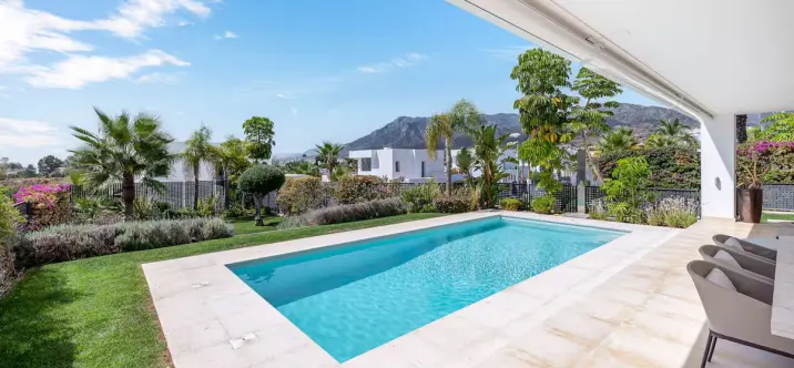 Краткосрочная аренда  отдельно стоящей виллы в Río Real 3